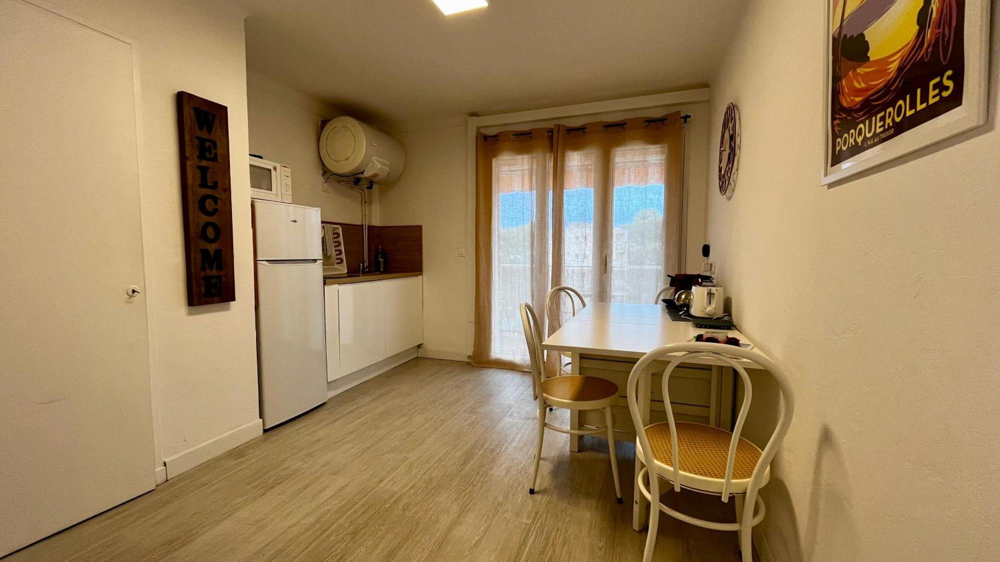 Vacances Arbanaises - Appartements Giens Hyeres Exterior photo