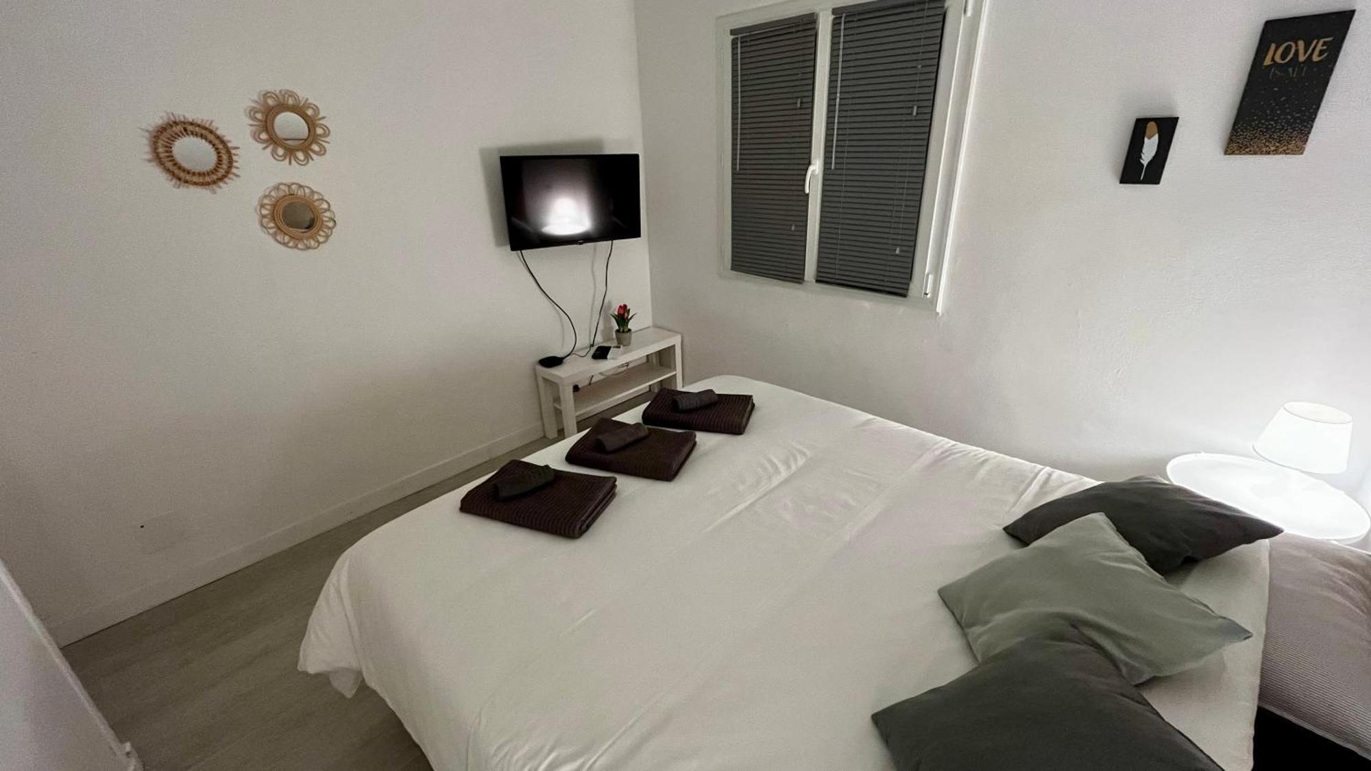 Vacances Arbanaises - Appartements Giens Hyeres Exterior photo