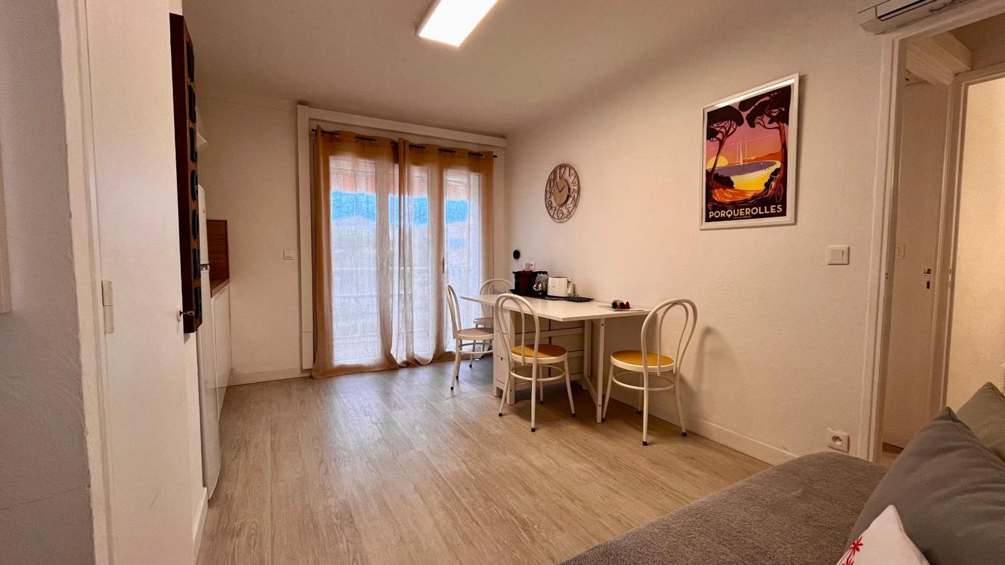 Vacances Arbanaises - Appartements Giens Hyeres Exterior photo